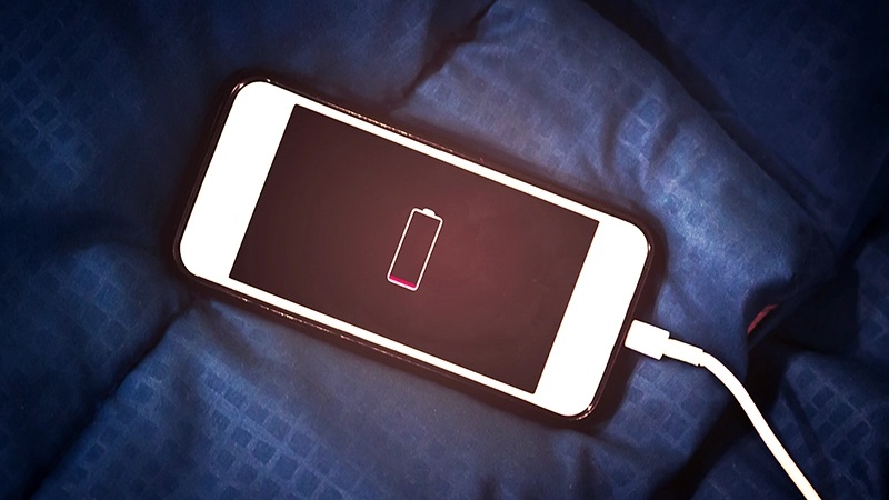 Làm cách nào để giảm thiểu khả năng chai pin iPhone