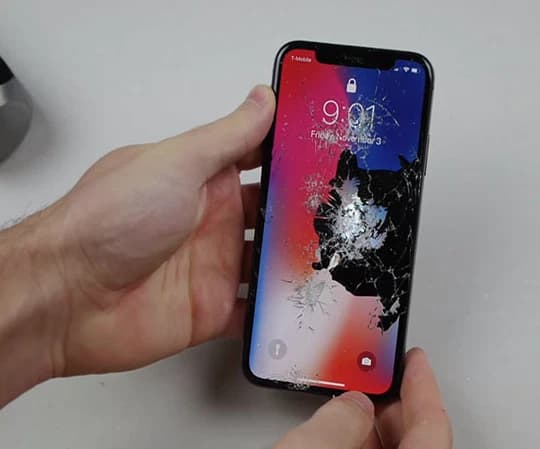 Bật mí cách sửa lỗi màn hình iPhone bị loang màu