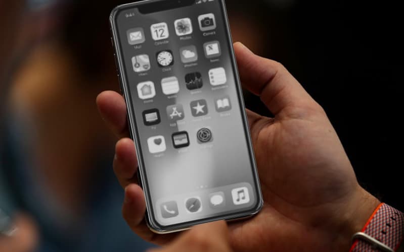 6 Cách khắc phục lỗi màn hình iPhone chuyển sang màu xám hiệu quả