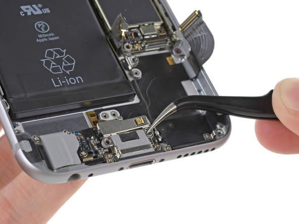 Dịch vụ sửa chữa điện thoại không sạc vào pin iPhone Samsung Vivo Xiaomi uy tín lấy liền giá rẻ tphcm