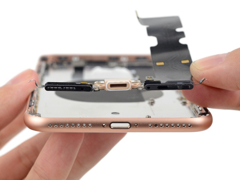 Phụ kiện hỗ trợ khi chân sạc iPhone bị chập chờn