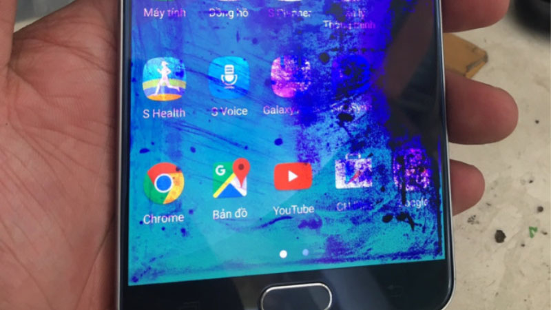 Thay màn hình có khắc phục hoàn toàn tình trạng chảy mực trên điện thoại Samsung?