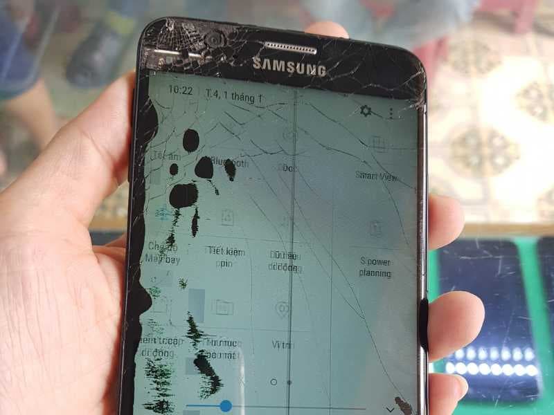 Cách Phòng Tránh Màn Hình Samsung Bị Chảy Mực