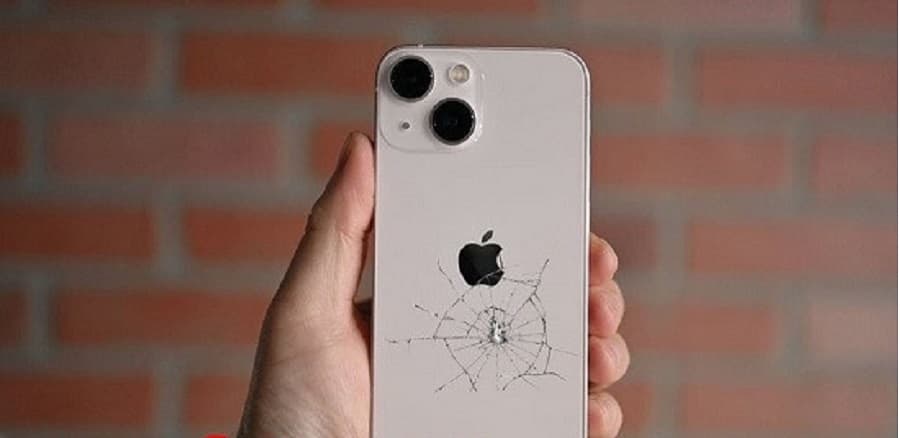 Điều gì khiến bạn phải thải mặt kính sau iPhone?