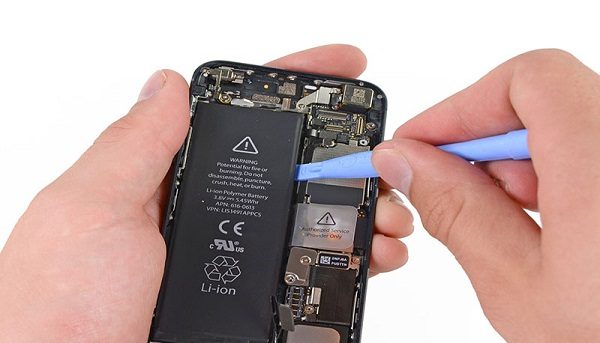 Pin chai gây tắt nguồn đột ngột trên điện thoại Samsung