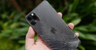 Tác hại khi màn hình iPhone bị vỡ mà bạn vẫn dùng?