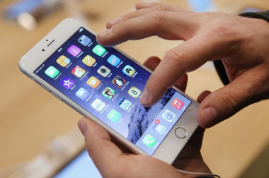 Truy tìm thủ phạm gây ra tình trạng màn hình iPhone bị liệt cảm ứng